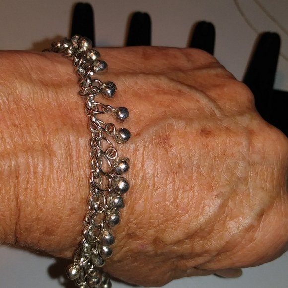 "Silver" ankle bracelet - Picture 3 of 3